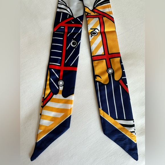 NAVY BLUE GOLD RED WHITE EQUESTRIAN HORSE SKINNY SCARF HANDBAG HANDLE WRAP TIE - Picture 6 of 6